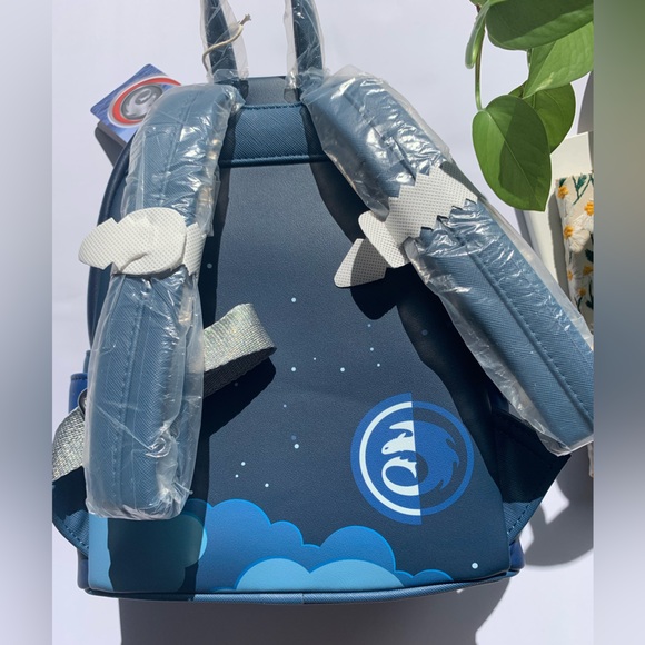 New Loungefly How to Train Your Dragon mini Backpack - Picture 6 of 6